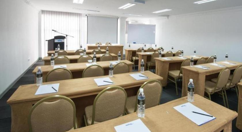 Hotel Zamburger Segamat Dış mekan fotoğraf
