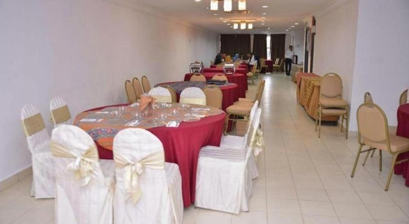 Hotel Zamburger Segamat Dış mekan fotoğraf
