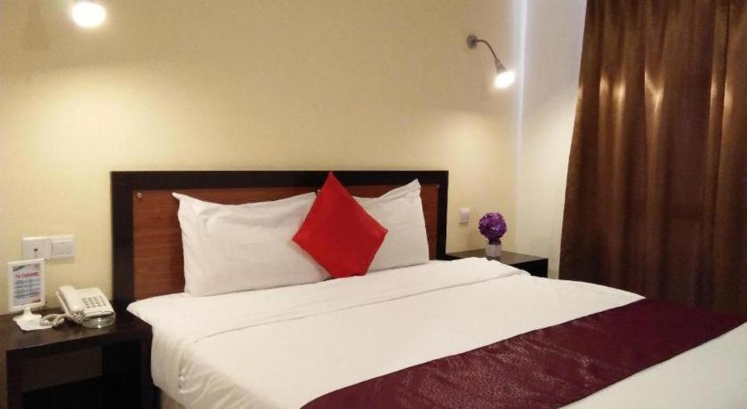 Hotel Zamburger Segamat Dış mekan fotoğraf