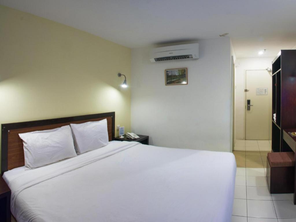 Hotel Zamburger Segamat Dış mekan fotoğraf