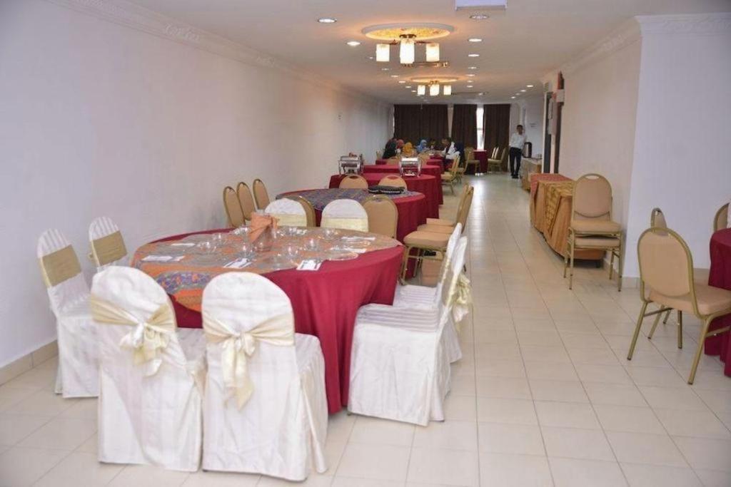 Hotel Zamburger Segamat Dış mekan fotoğraf